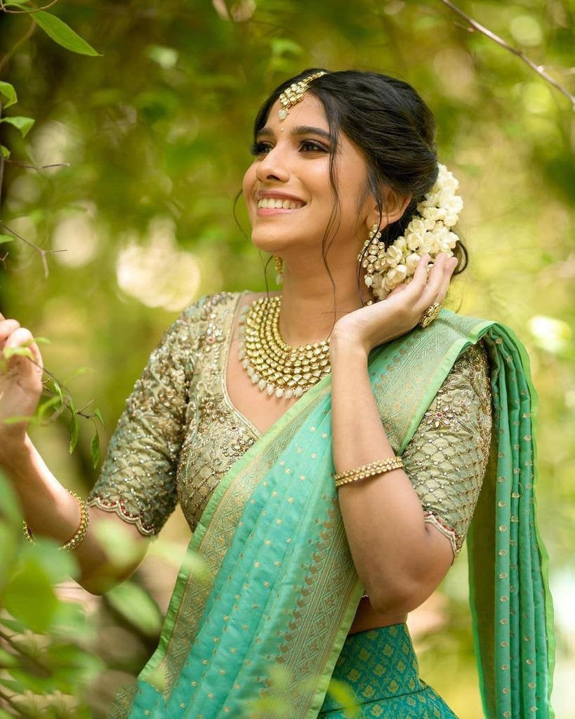 Royal Hand Weaved Silk with ambiance Zari Saree